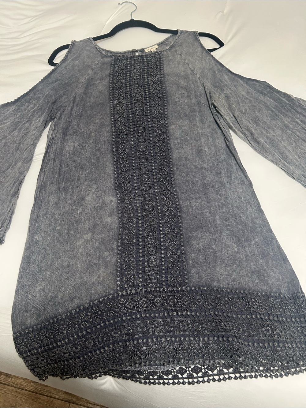 Women's gray, mineral-washed En Crème dress size medium
